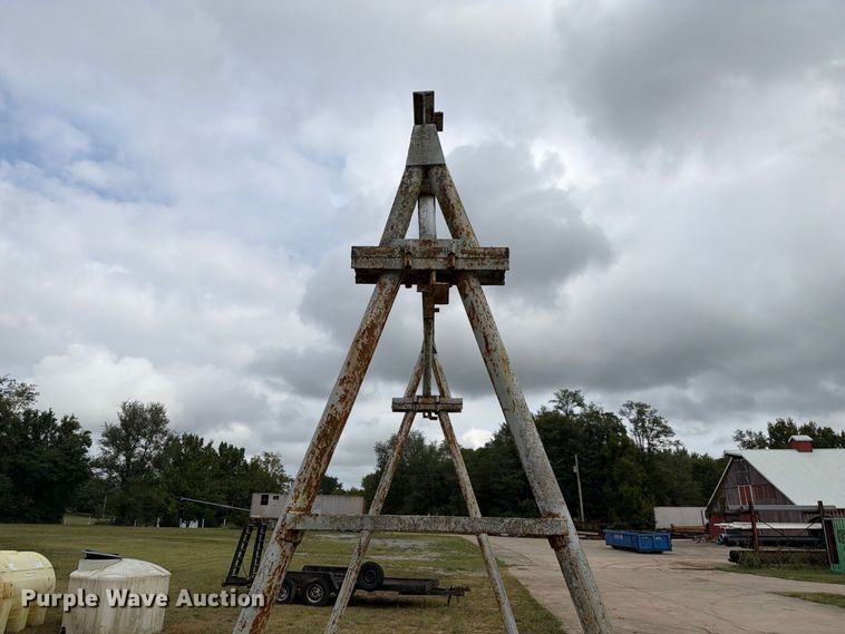 image for item DZ4807 Shop built A frame gantry