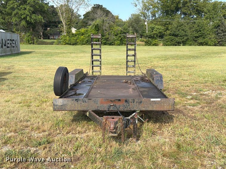 image for item DZ4812 1994 Doolittle equipment trailer