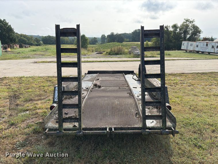 image for item DZ4812 1994 Doolittle equipment trailer