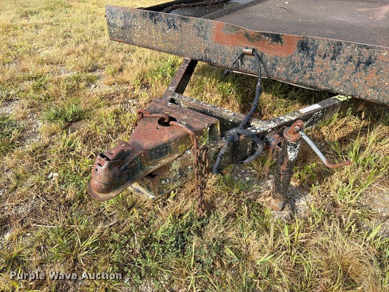image for item DZ4812 1994 Doolittle equipment trailer
