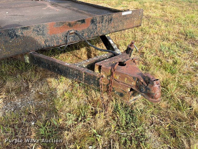 image for item DZ4812 1994 Doolittle equipment trailer