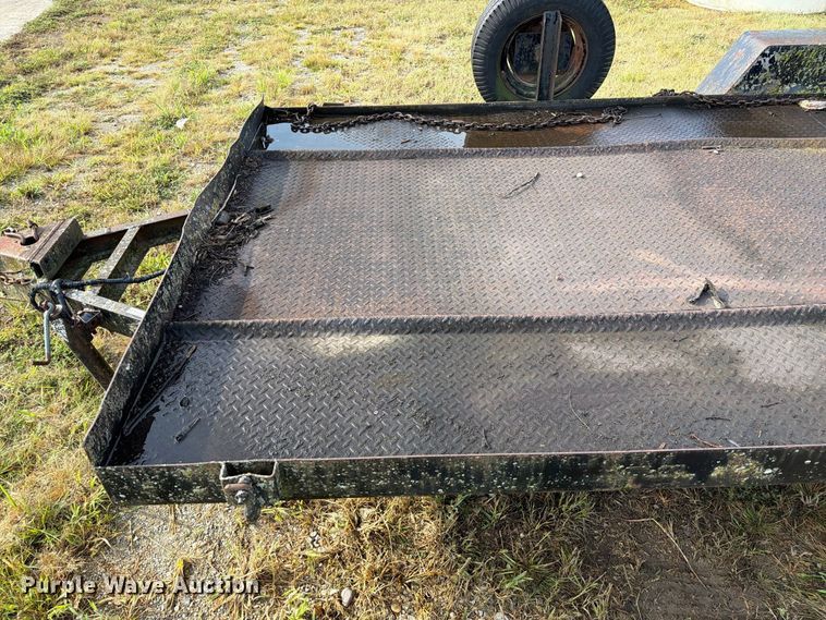 image for item DZ4812 1994 Doolittle equipment trailer
