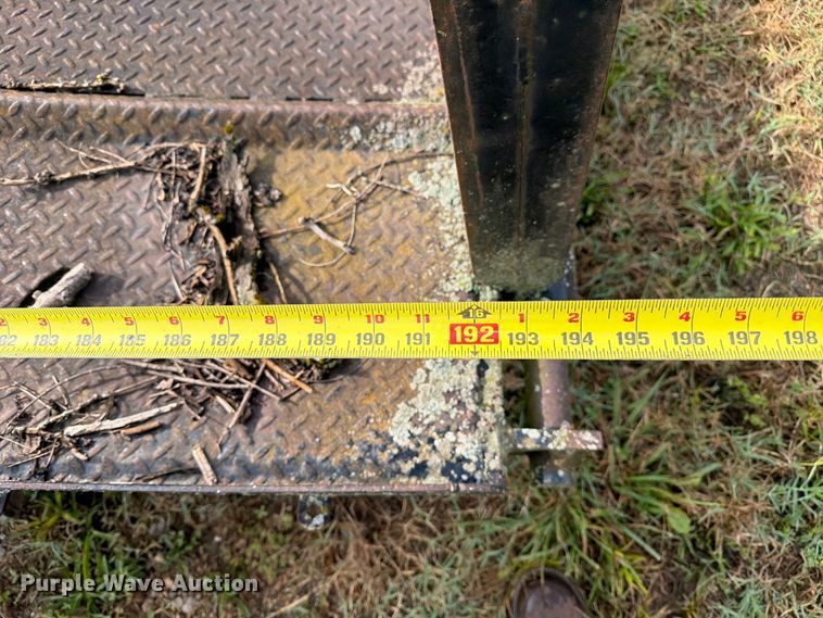 image for item DZ4812 1994 Doolittle equipment trailer