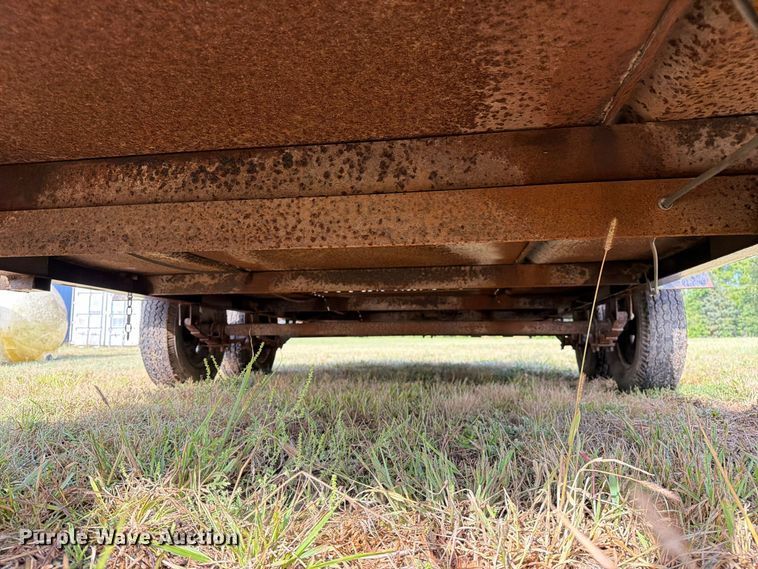 image for item DZ4812 1994 Doolittle equipment trailer