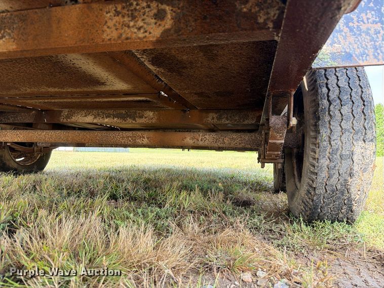 image for item DZ4812 1994 Doolittle equipment trailer