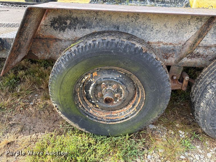 image for item DZ4812 1994 Doolittle equipment trailer