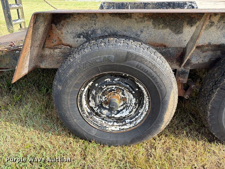 image for item DZ4812 1994 Doolittle equipment trailer