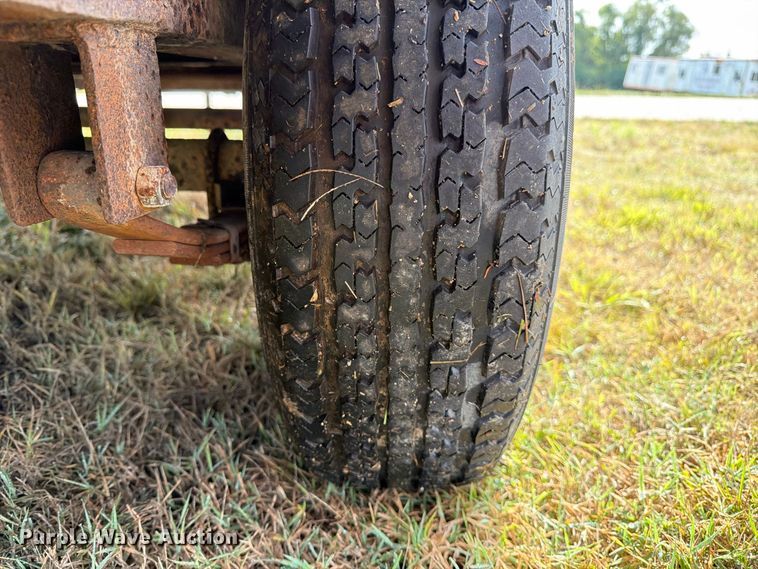 image for item DZ4812 1994 Doolittle equipment trailer
