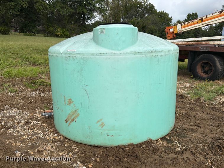image for item DZ4813 Poly tank