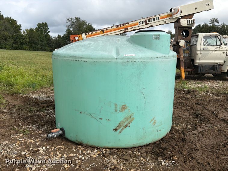 image for item DZ4813 Poly tank