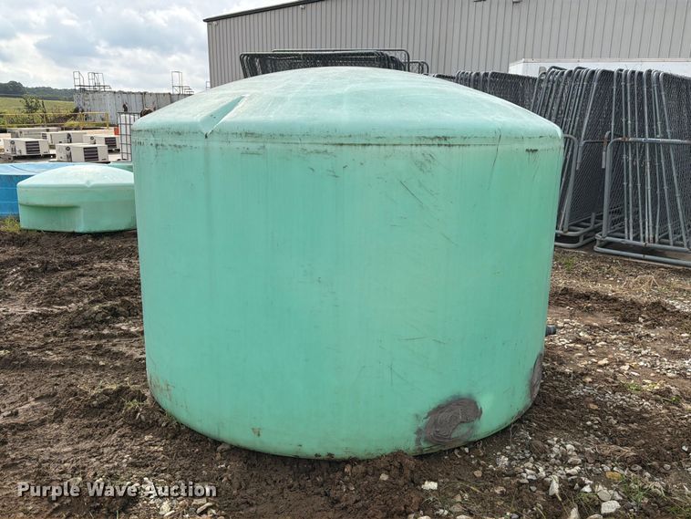 image for item DZ4813 Poly tank