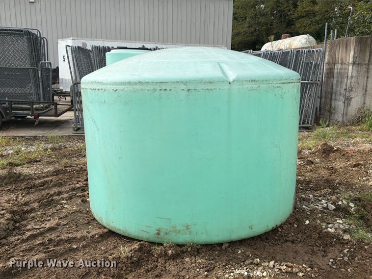 image for item DZ4813 Poly tank