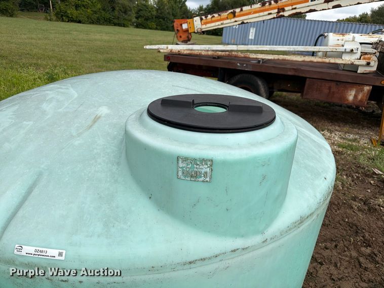 image for item DZ4813 Poly tank
