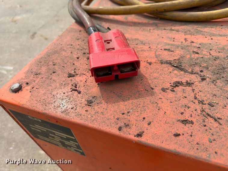 image for item DZ4816 C&D FR24HK900M battery charger