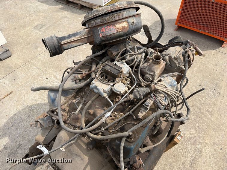 image for item DZ4817 Ford 429 engine