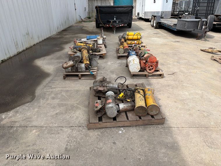 image for item DZ4820 Tools