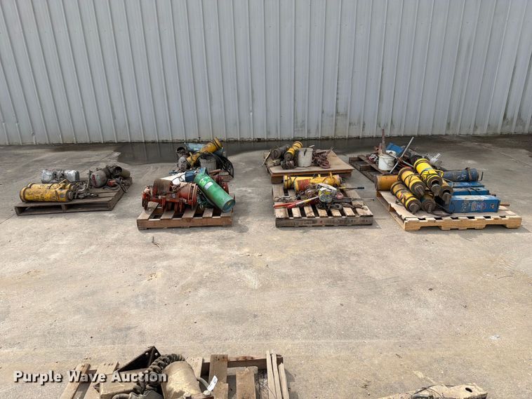 image for item DZ4820 Tools