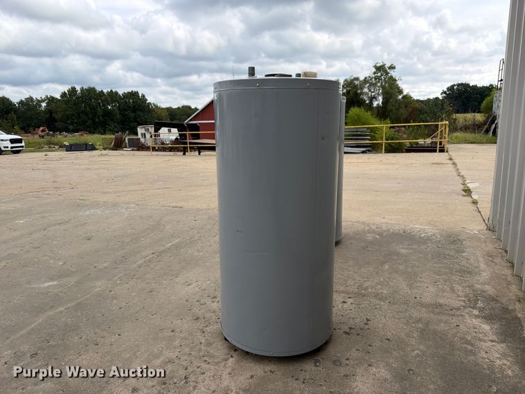 image for item DZ4822 AO Smith FCG-75 400 water heater