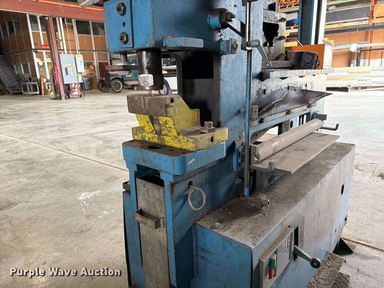 image for item DZ4826 Scotchman XL5075 ironworker