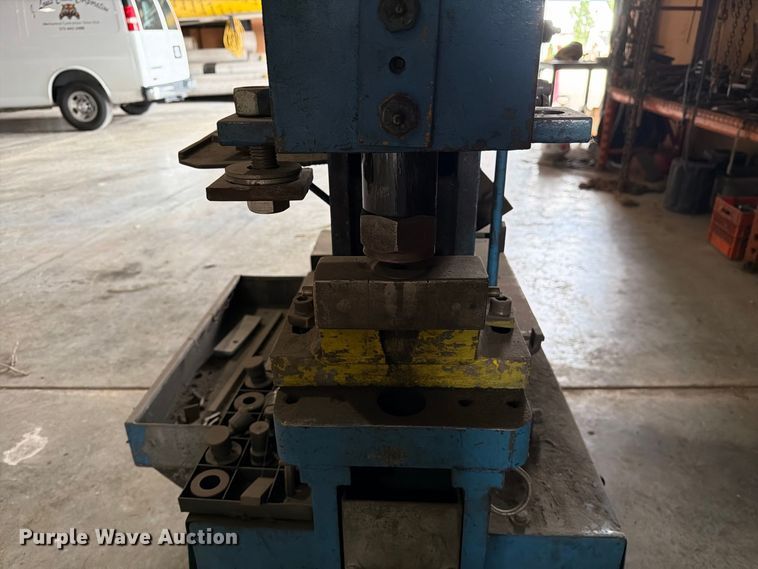 image for item DZ4826 Scotchman XL5075 ironworker