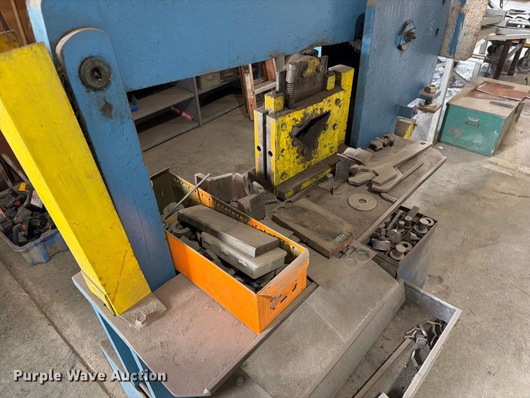 image for item DZ4826 Scotchman XL5075 ironworker