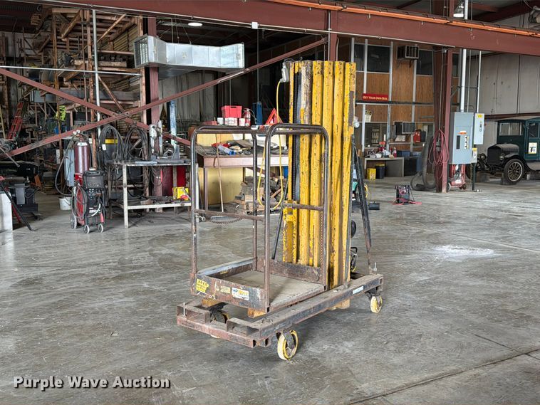 image for item DZ4827 L-Jax XLT-CAT 23 vertical lift