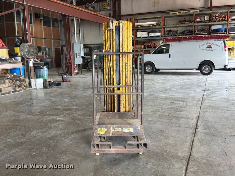 image for item DZ4827 L-Jax XLT-CAT 23 vertical lift