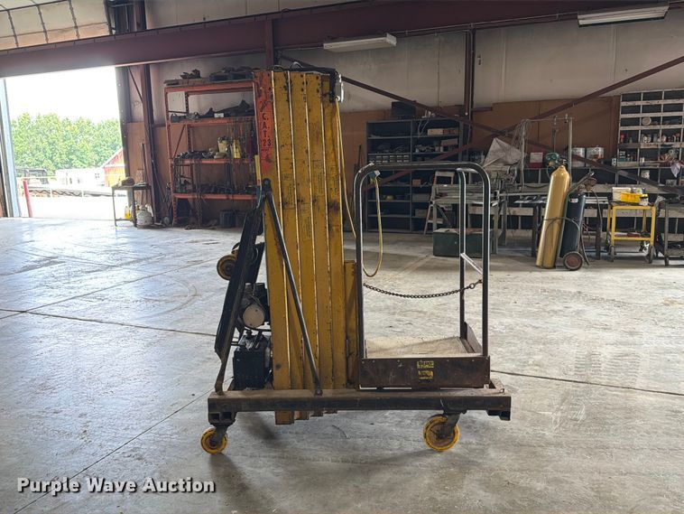 image for item DZ4827 L-Jax XLT-CAT 23 vertical lift