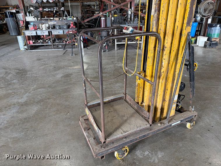 image for item DZ4827 L-Jax XLT-CAT 23 vertical lift