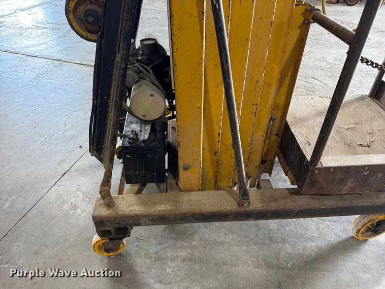 image for item DZ4827 L-Jax XLT-CAT 23 vertical lift