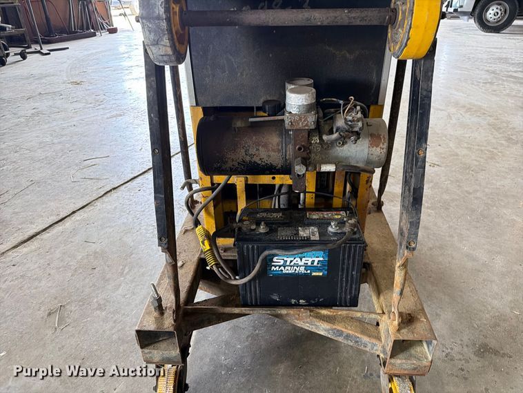 image for item DZ4827 L-Jax XLT-CAT 23 vertical lift