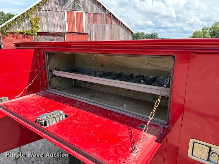 image for item DZ4828 2007 Chevrolet Silverado 2500HD utility bed pickup truck