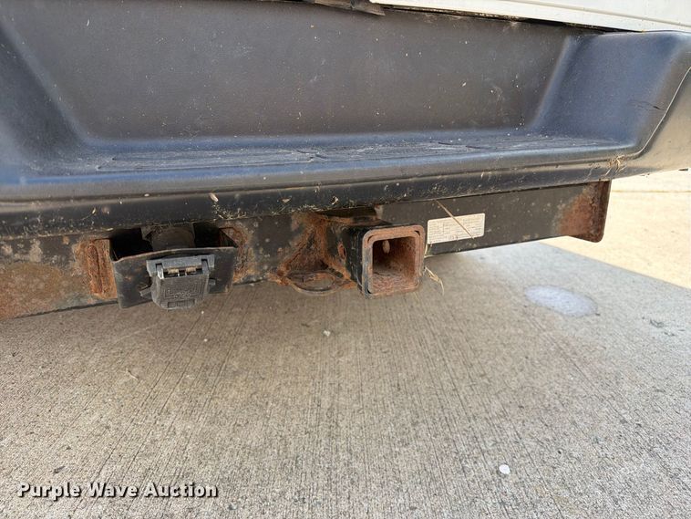 image for item DZ4829 2011 Chevrolet Express 2500 van