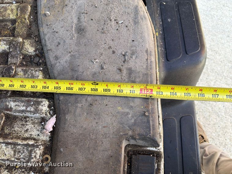 image for item DZ4829 2011 Chevrolet Express 2500 van