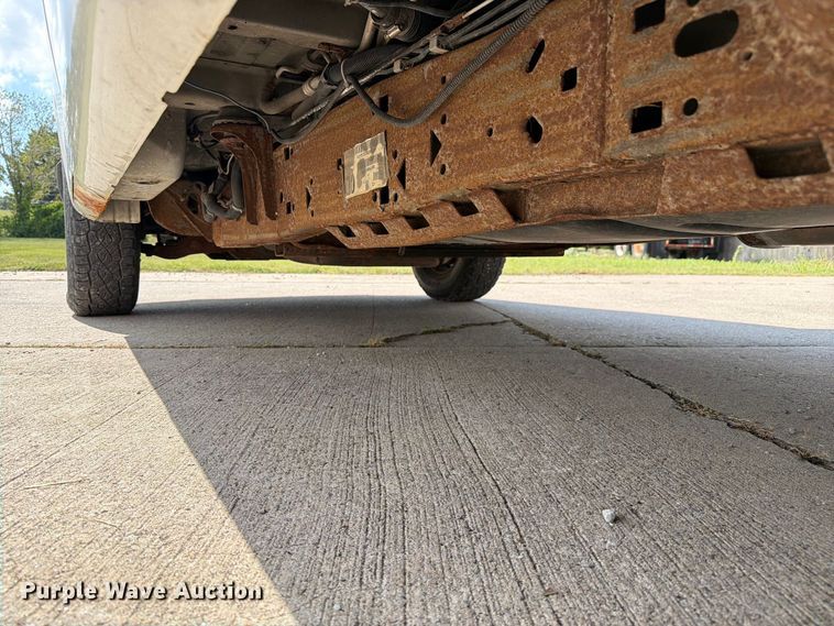 image for item DZ4829 2011 Chevrolet Express 2500 van