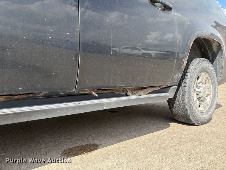 image for item DZ4830 2009 Chevrolet Suburban 2500 SUV