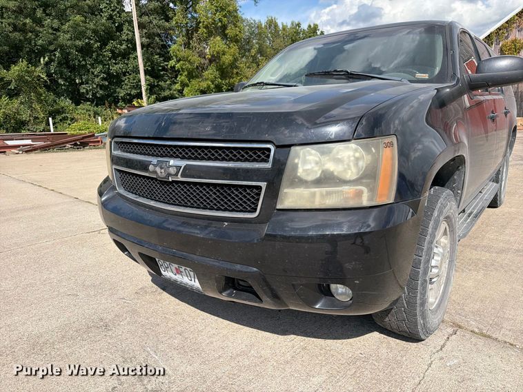 image for item DZ4830 2009 Chevrolet Suburban 2500 SUV