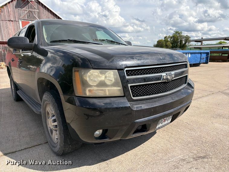 image for item DZ4830 2009 Chevrolet Suburban 2500 SUV