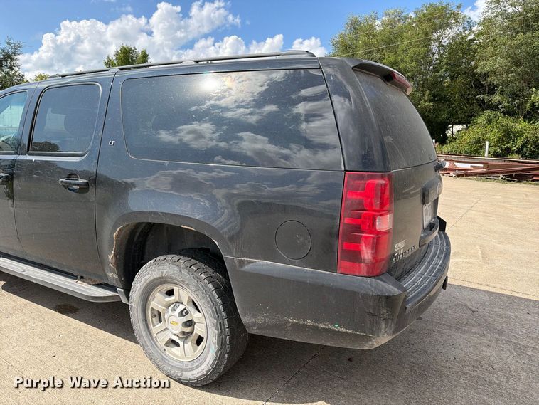 image for item DZ4830 2009 Chevrolet Suburban 2500 SUV