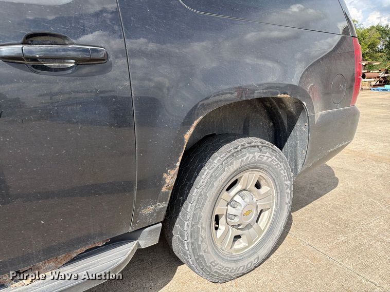 image for item DZ4830 2009 Chevrolet Suburban 2500 SUV
