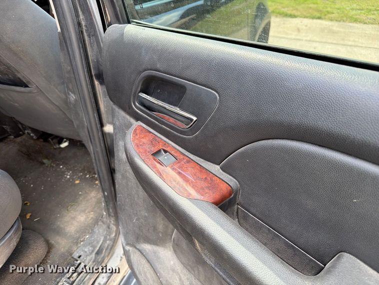image for item DZ4830 2009 Chevrolet Suburban 2500 SUV