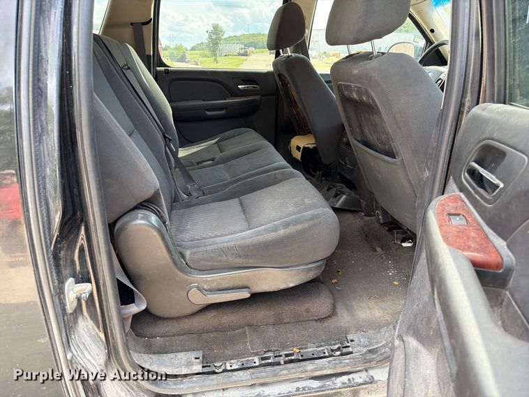 image for item DZ4830 2009 Chevrolet Suburban 2500 SUV