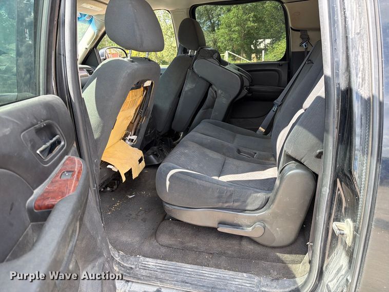 image for item DZ4830 2009 Chevrolet Suburban 2500 SUV