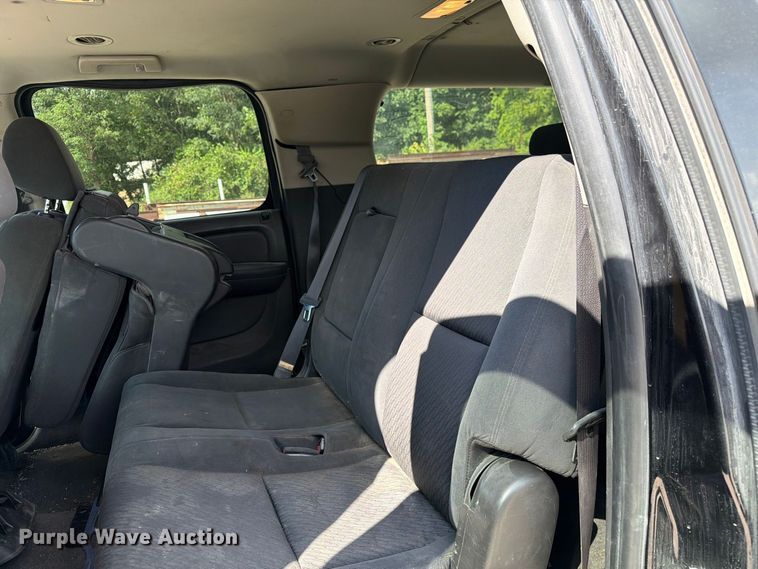 image for item DZ4830 2009 Chevrolet Suburban 2500 SUV