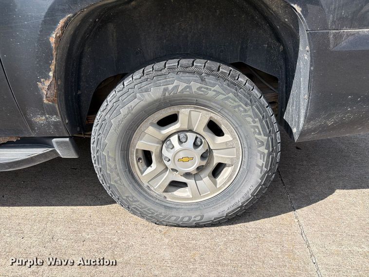 image for item DZ4830 2009 Chevrolet Suburban 2500 SUV