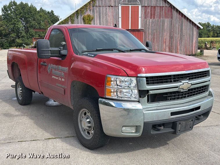 image for item DZ4831 2007 Chevrolet Silverado 2500HD pickup truck