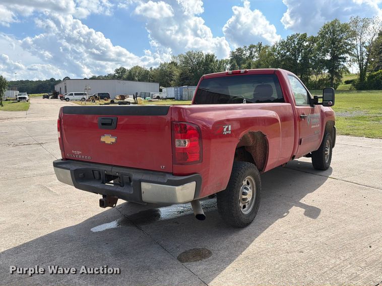 image for item DZ4831 2007 Chevrolet Silverado 2500HD pickup truck