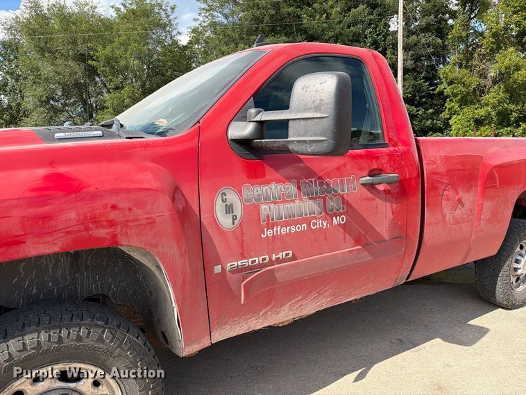 image for item DZ4831 2007 Chevrolet Silverado 2500HD pickup truck