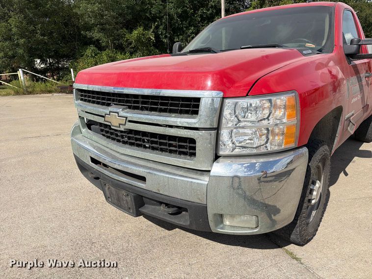 image for item DZ4831 2007 Chevrolet Silverado 2500HD pickup truck