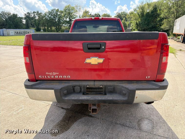 image for item DZ4831 2007 Chevrolet Silverado 2500HD pickup truck
